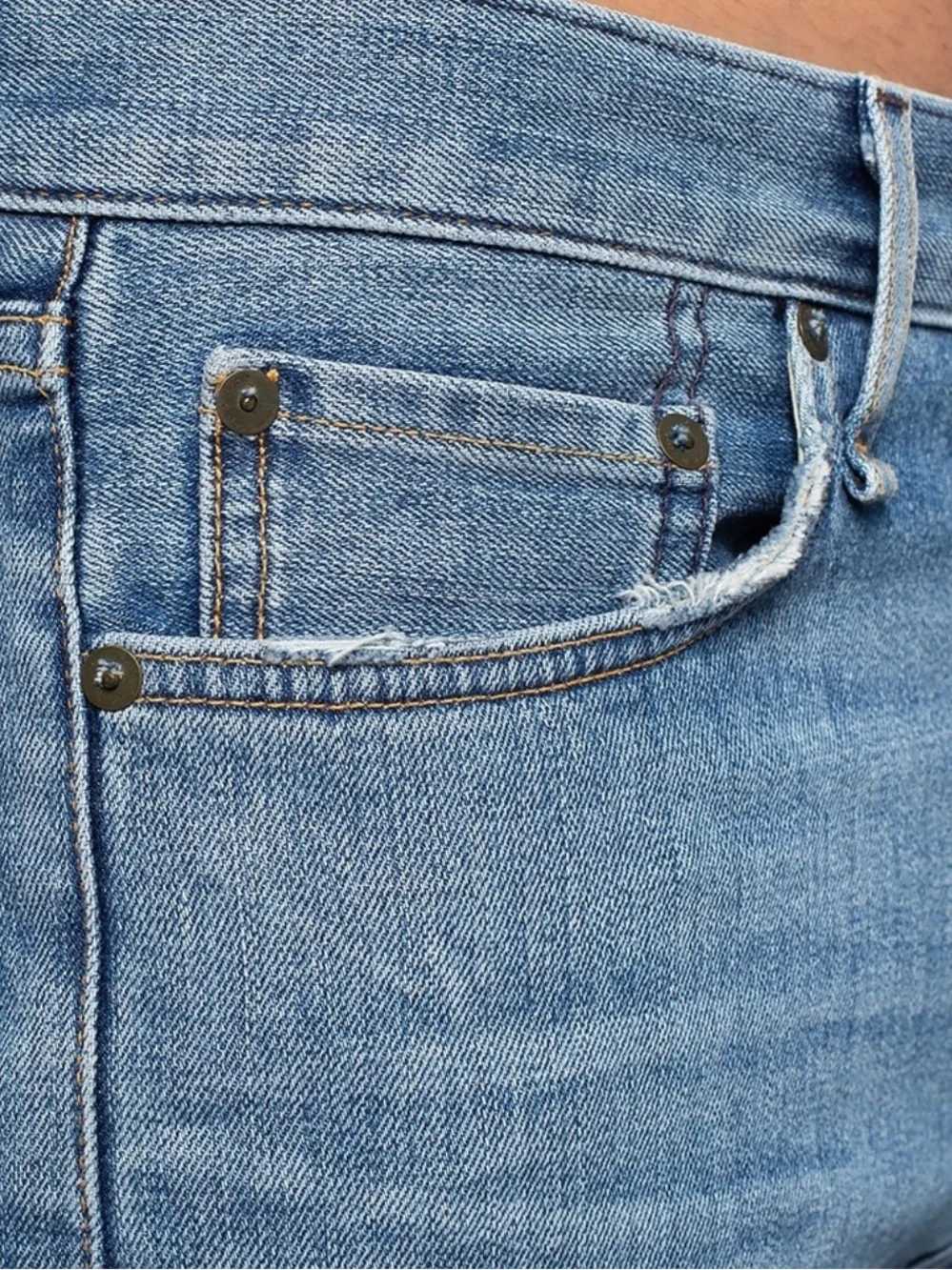 NWOT Rag & Bone Standard Issue Slim Straight Jean